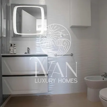 Apartamento Casa Front Ivan Luxury Homes 10ªplta Frontal 1ªlínea